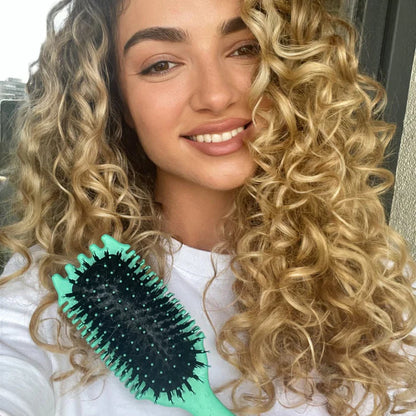 Flexi curl brush